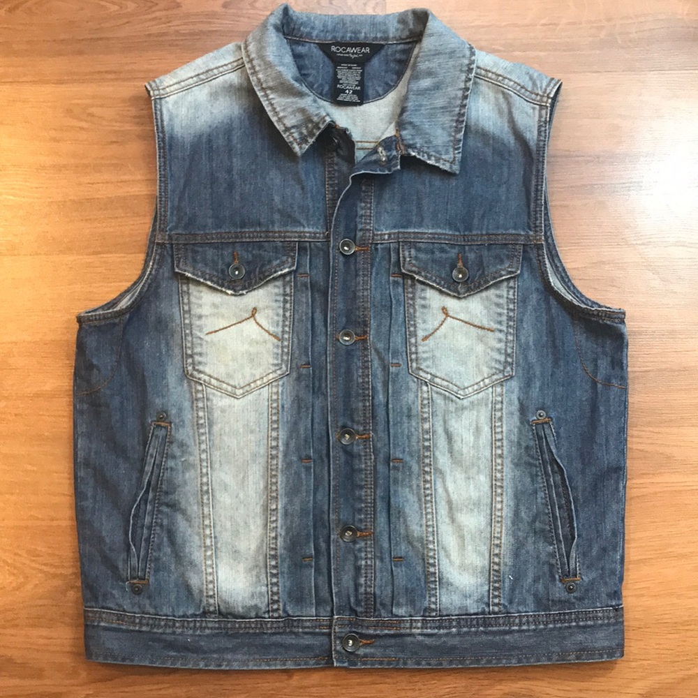 Rocawear denim vest jacket Distressed Size 42